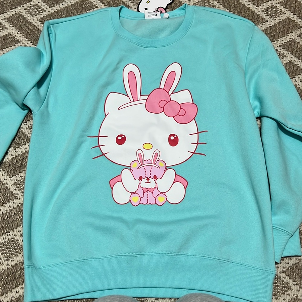Hello Kitty by Sanrio lightweight Crewneck Sweatshirt Size Large
Bunny Ears